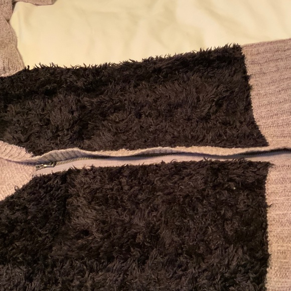Mohair Blend Zippered Cardigan Sweater (S/M) - Picture 5 of 11